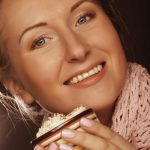 beautiful-woman-drinking-coffee(1)